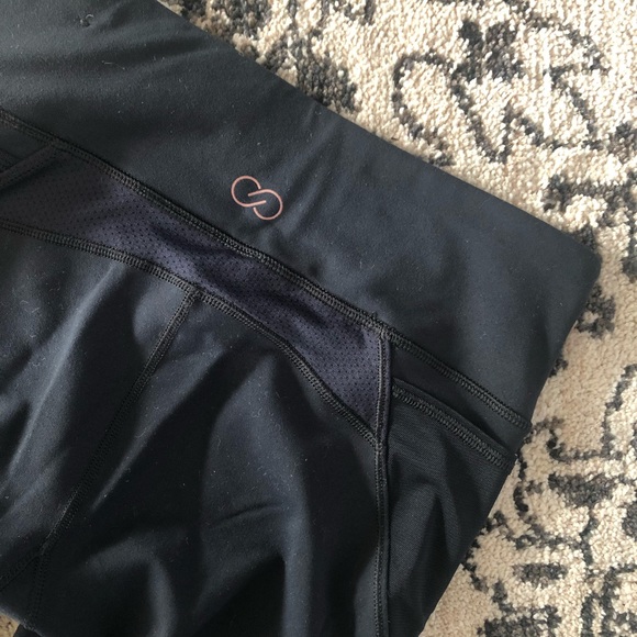 CALIA essential side interest Capri XS - Picture 8 of 13